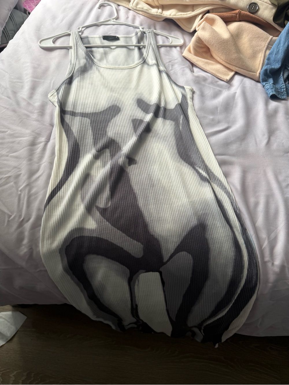 Ribbed Tank Dress with Abstract Print - White & Gray